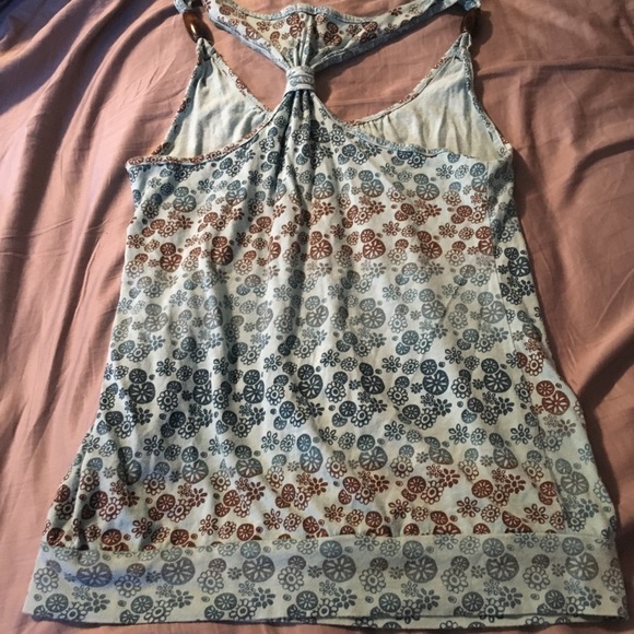 Cute Boho, wooden beaded, racer-back flower tank - Picture 5 of 7